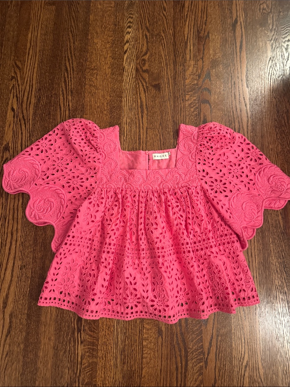 Rhode eyelet top